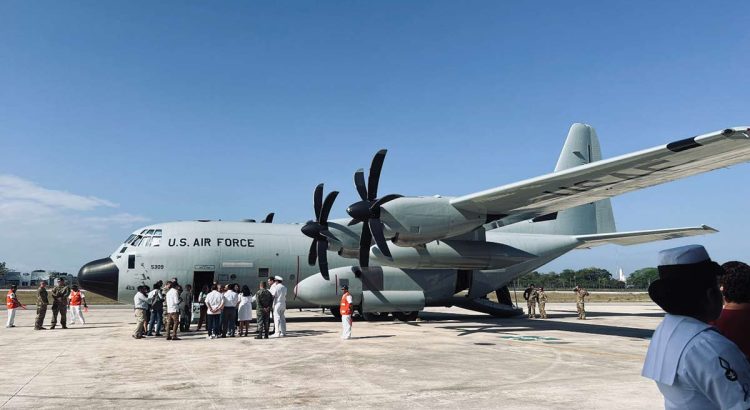 Llega a Chetumal avión “cazahuracanes” de Fuerza Aérea de EU