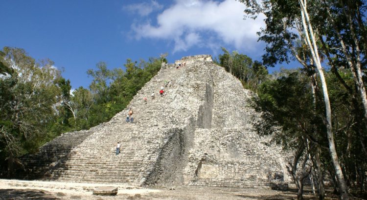 INAH anuncia restauración de la zona arqueológica de Cobá en Quintana Roo
