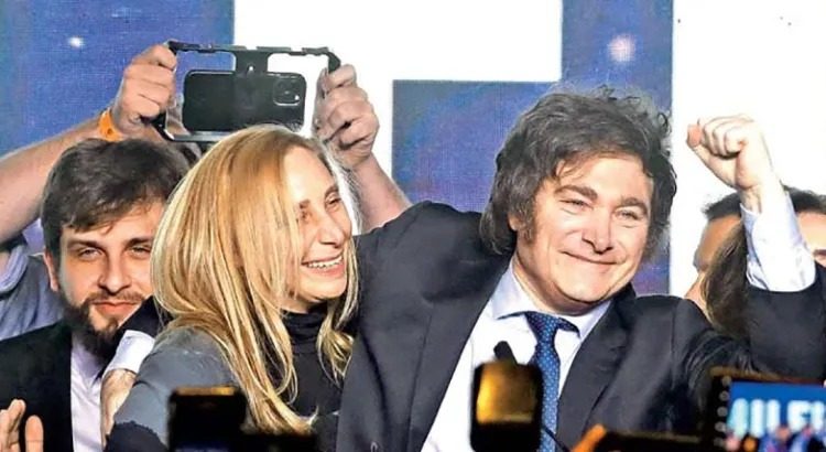 Promete Milei a Macri un cargo de “super embajador”