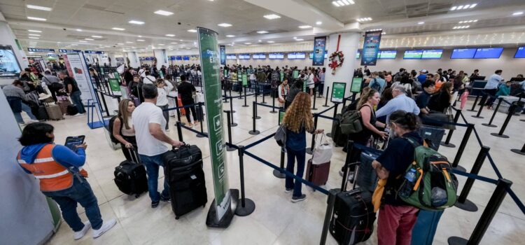 Con 500 operaciones diarias, los cuatro aeropuertos de QRoo reciben a más de 400 mil turistas este fin de semana