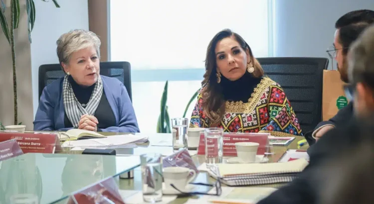 Mara Lezama encabeza reunión con Semarnat para el aprovechamiento sustentable del chicle en QRoo