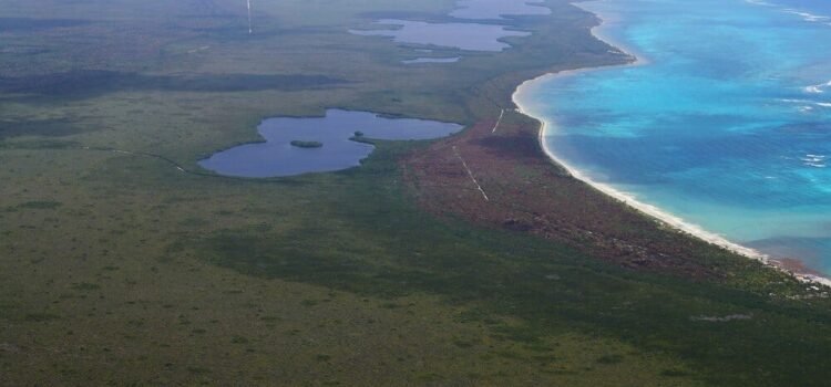 Federación otorga dos predios a Bacalar para ser usados como playas públicas Federación otorga dos predios a Bacalar para ser usados como playas públicas