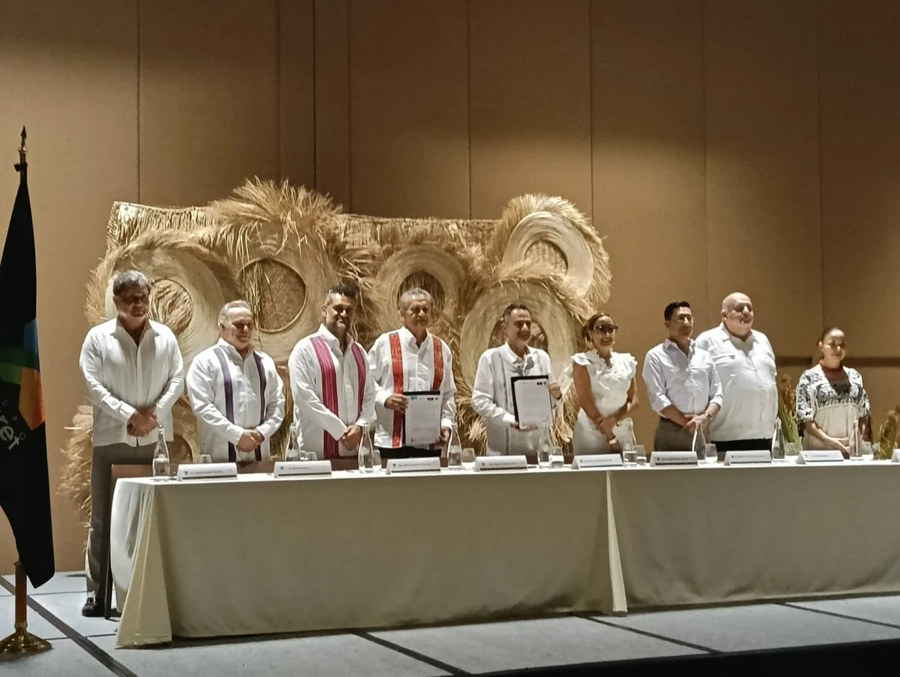 Grupo Xcaret firma convenio con Profeco para fortalecer derechos de los consumidores turísticos