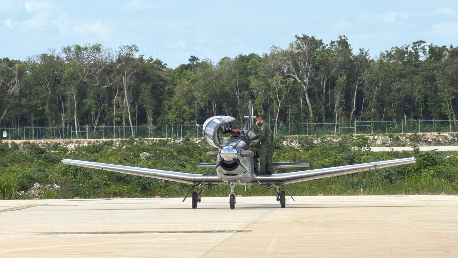 Llegan a Tulum aeronaves que participarán en el Air Show 2026